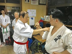 Receiving instructions from Takara Meiyu sensei
